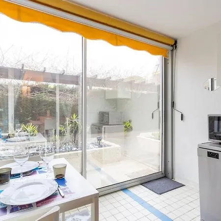 Chez Claude & Isabelle - Joli Climatise Avec Parking Et Piscine