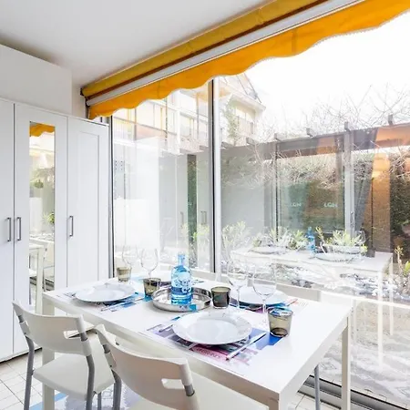 Chez Claude & Isabelle - Joli Climatise Avec Parking Et Piscine *